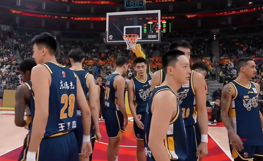 必发下载-CBA疯狂一夜：广东遭上海双杀，前总冠军23连败，最新积分榜如下